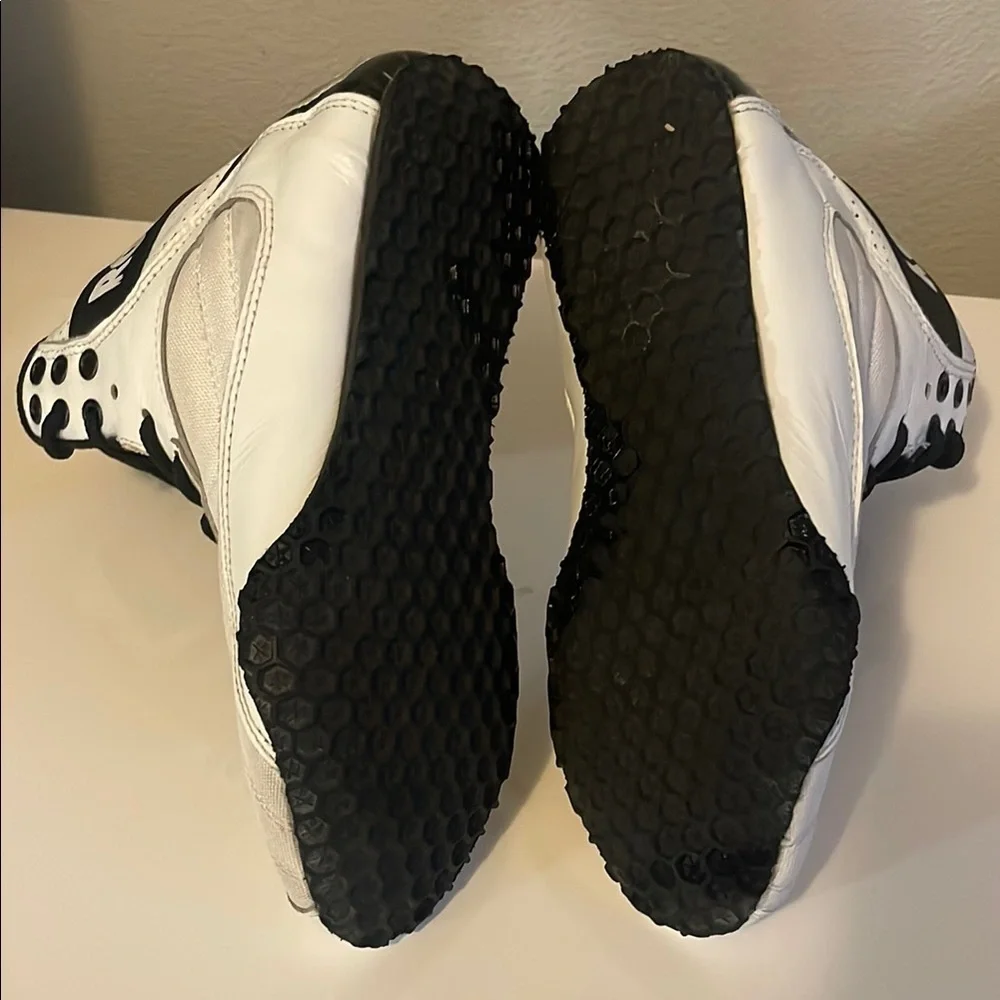 RHB ROKHARDBODY,  White and Black Boxing Shoes